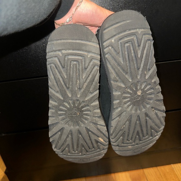 UGG Black Suede Slippers Tasman - Picture 6 of 7